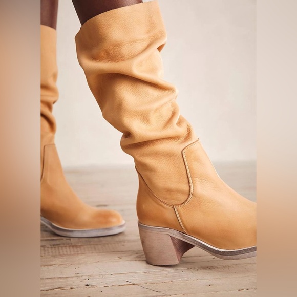 Free People Tan Leather Slouchy Boots size 9 - Picture 1 of 12
